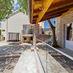 Frane By Interhome * Maslenica