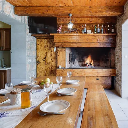 Frane By Interhome Maslenica