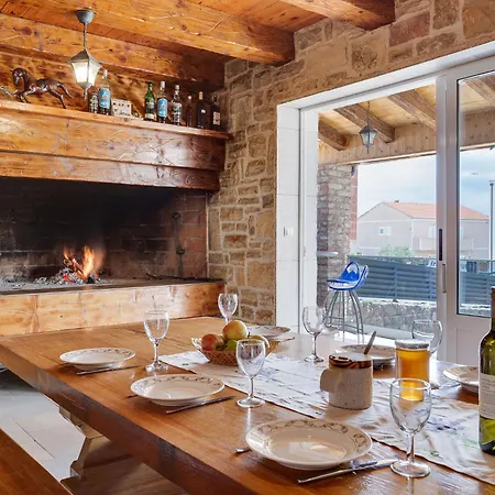 Frane By Interhome Сasa de vacaciones Maslenica