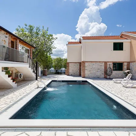 Frane By Interhome Сasa de vacaciones Maslenica