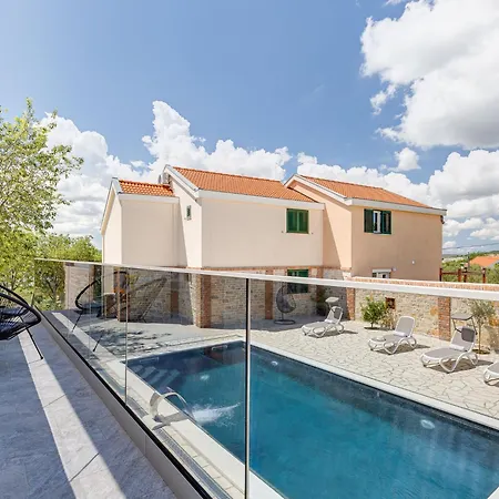 Frane By Interhome Сasa de vacaciones *