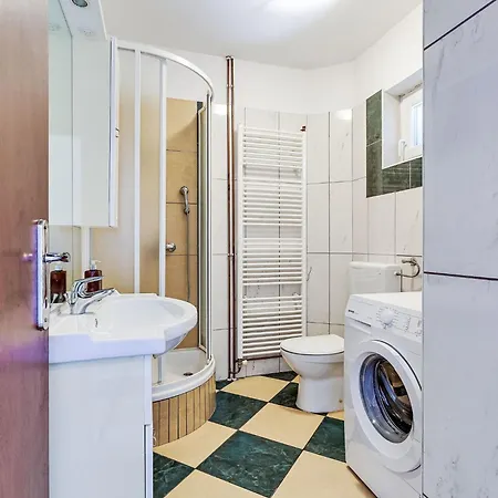 Frane By Interhome Сasa de vacaciones