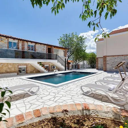 Frane By Interhome Maslenica