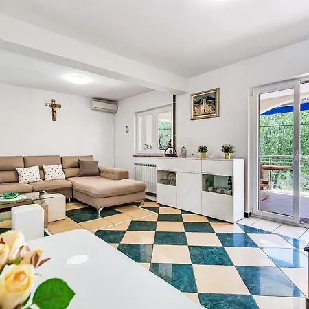 Frane By Interhome