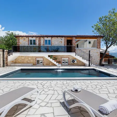 Сasa de vacaciones Frane By Interhome *