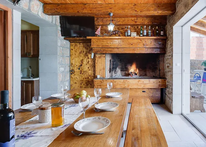 Frane By Interhome Maslenica