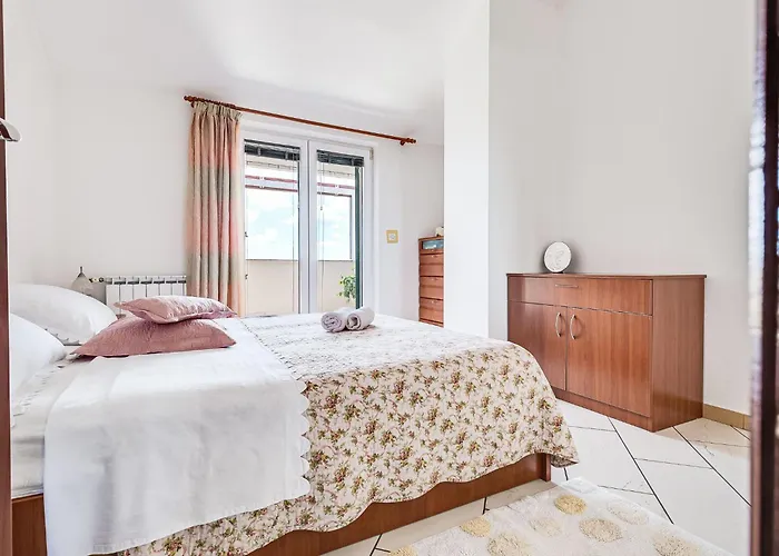 Frane By Interhome מסלניקה