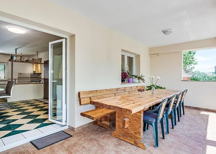 Dom wakacyjny Frane By Interhome